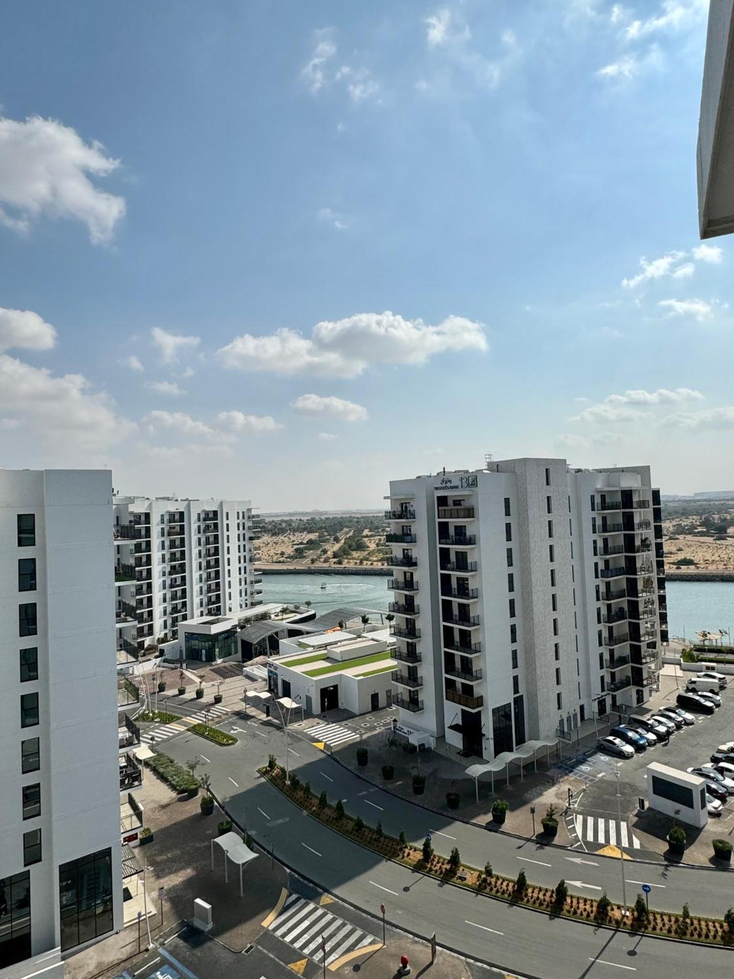 The Hive Retreats In Yas Island Apartment Абу Даби Екстериор снимка