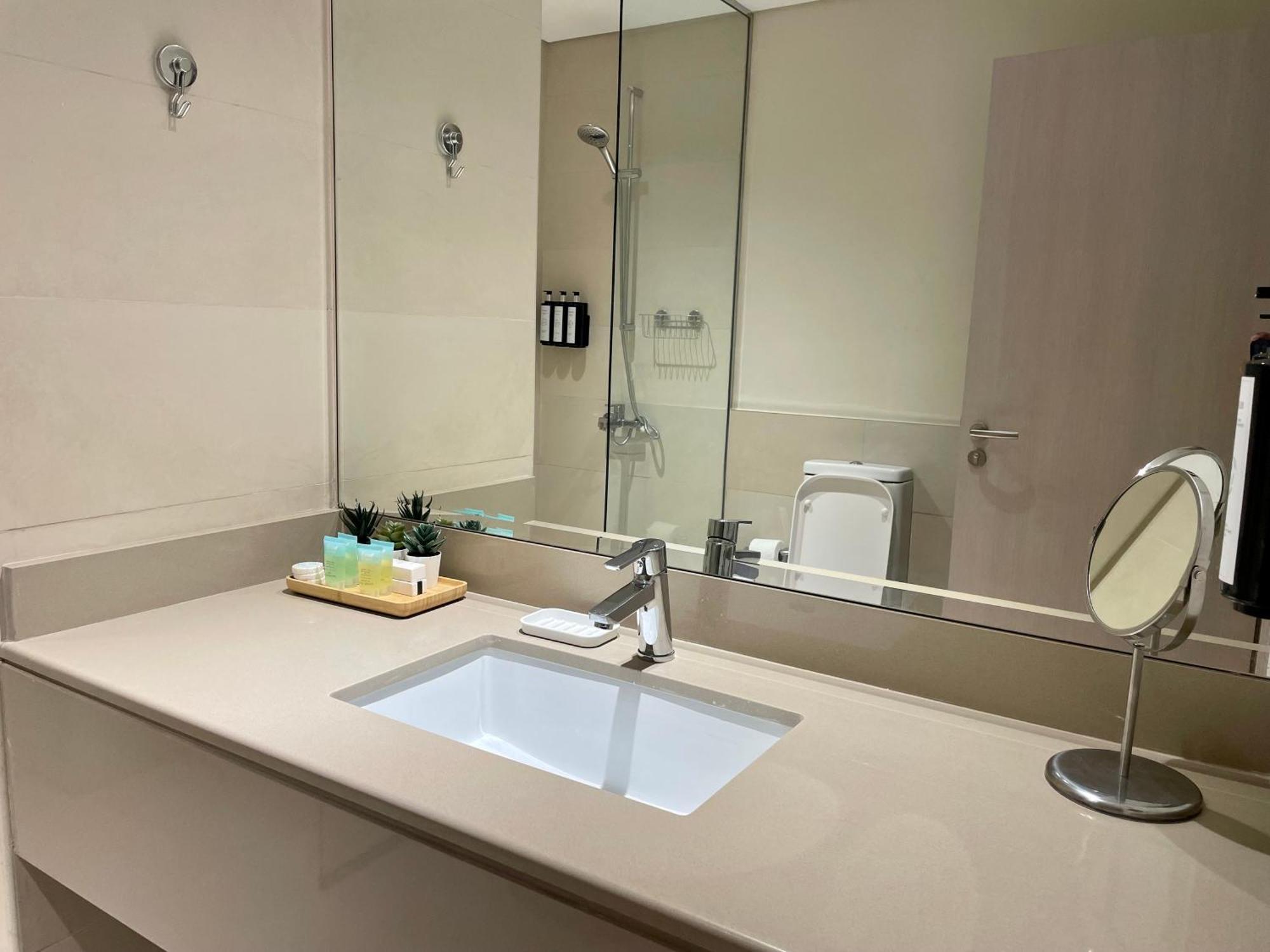 The Hive Retreats In Yas Island Apartment Абу Даби Екстериор снимка